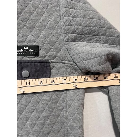 Simply Southern Collection Womens Quilted‎ Pullover Sweater Gray Medium - Picture 6 of 12
